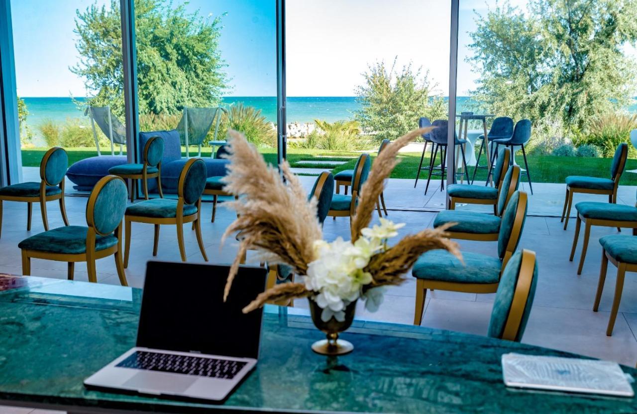 Novum By The Sea Aparthotel Olimp Buitenkant foto