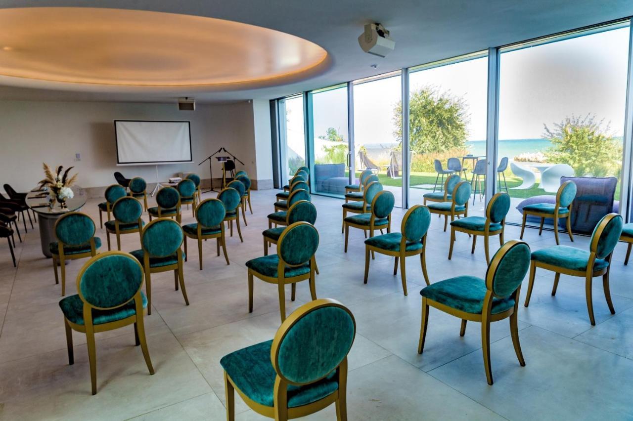 Novum By The Sea Aparthotel Olimp Buitenkant foto